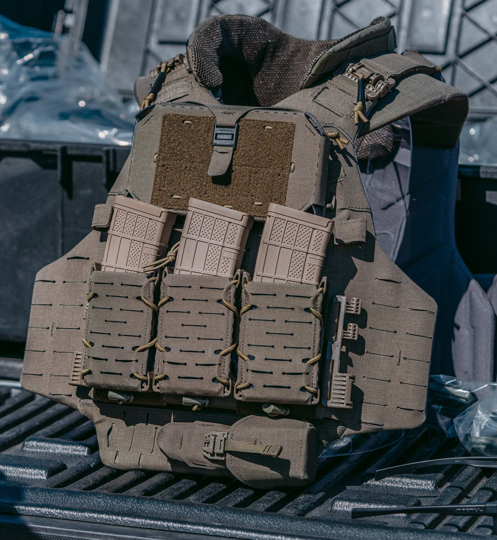 Rifle Advanced FMR Magazine Pouch — tactical use — Ace Link Armor