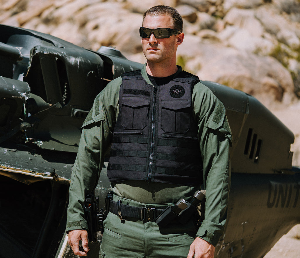 Livewire Bulletproof Vest in black, alternate view — Level 3A security and law enforcement body armor — Ace Link Armor