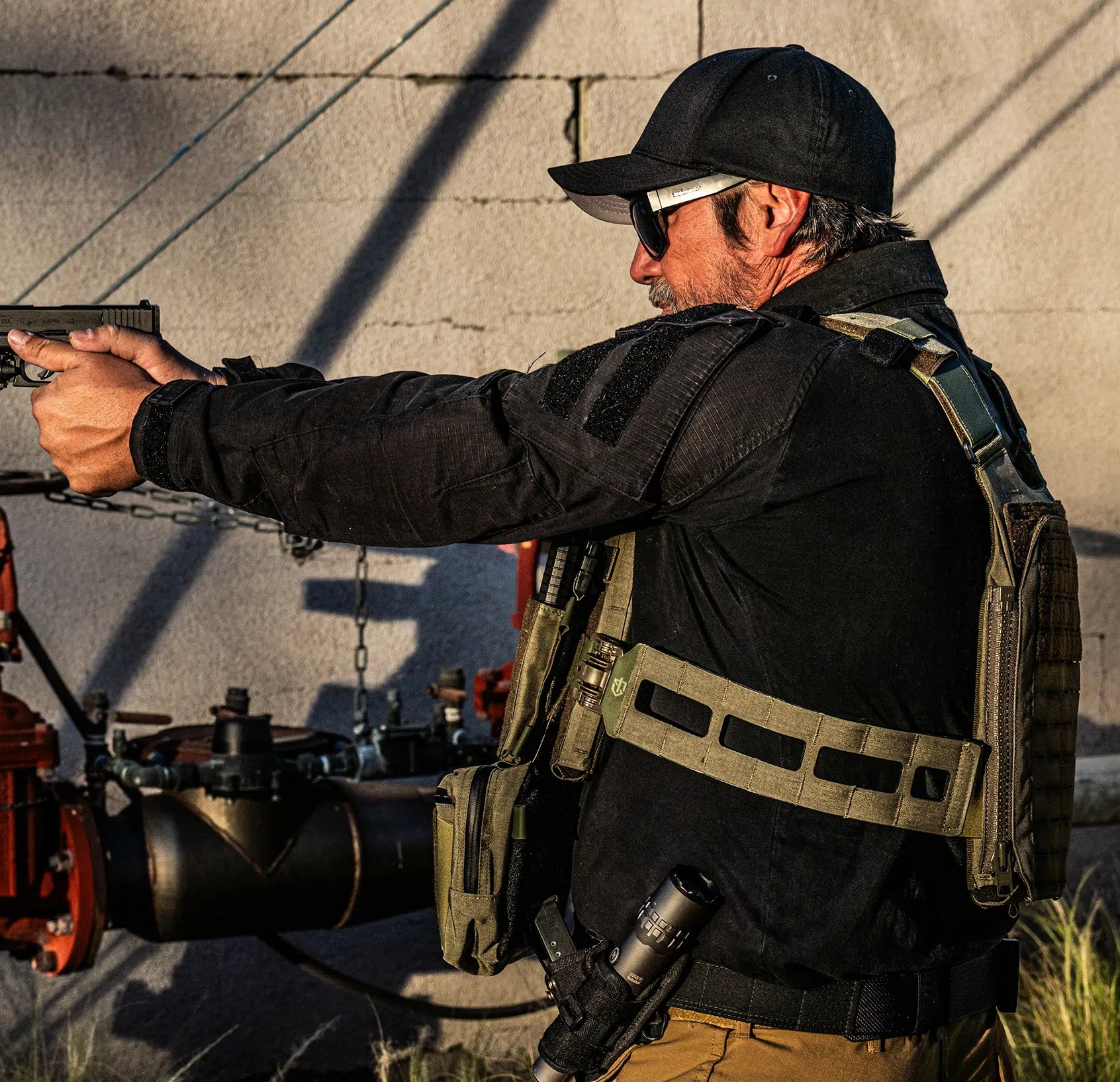 NOBLE 4.0 Modular Tactical Plate Carrier — MOLLE detail — Ace Link Armor