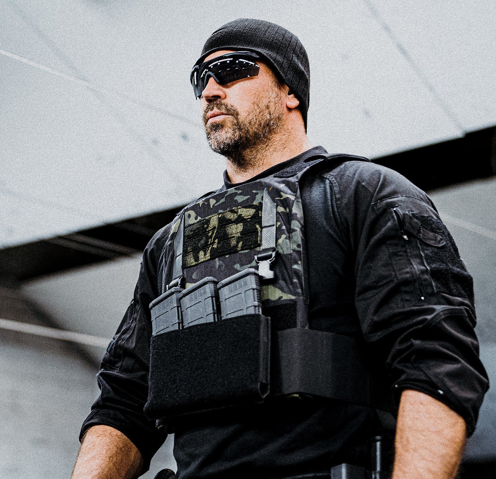 React Ultra 11x14 Minimalist Plate Carrier — side view — Ace Link Armor